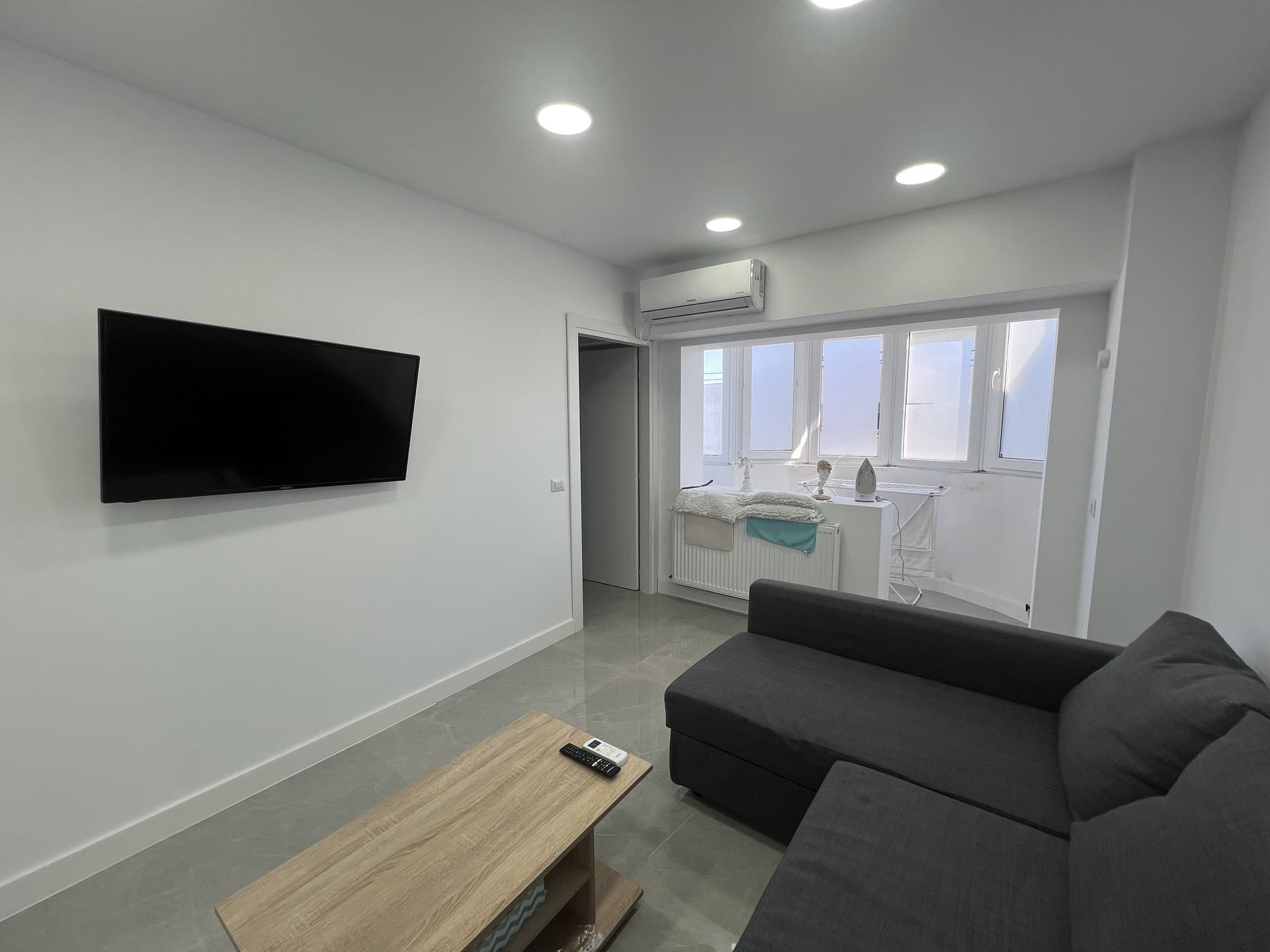 Apartament 2 camere modern. Centrala proprie. Vitan Mall.