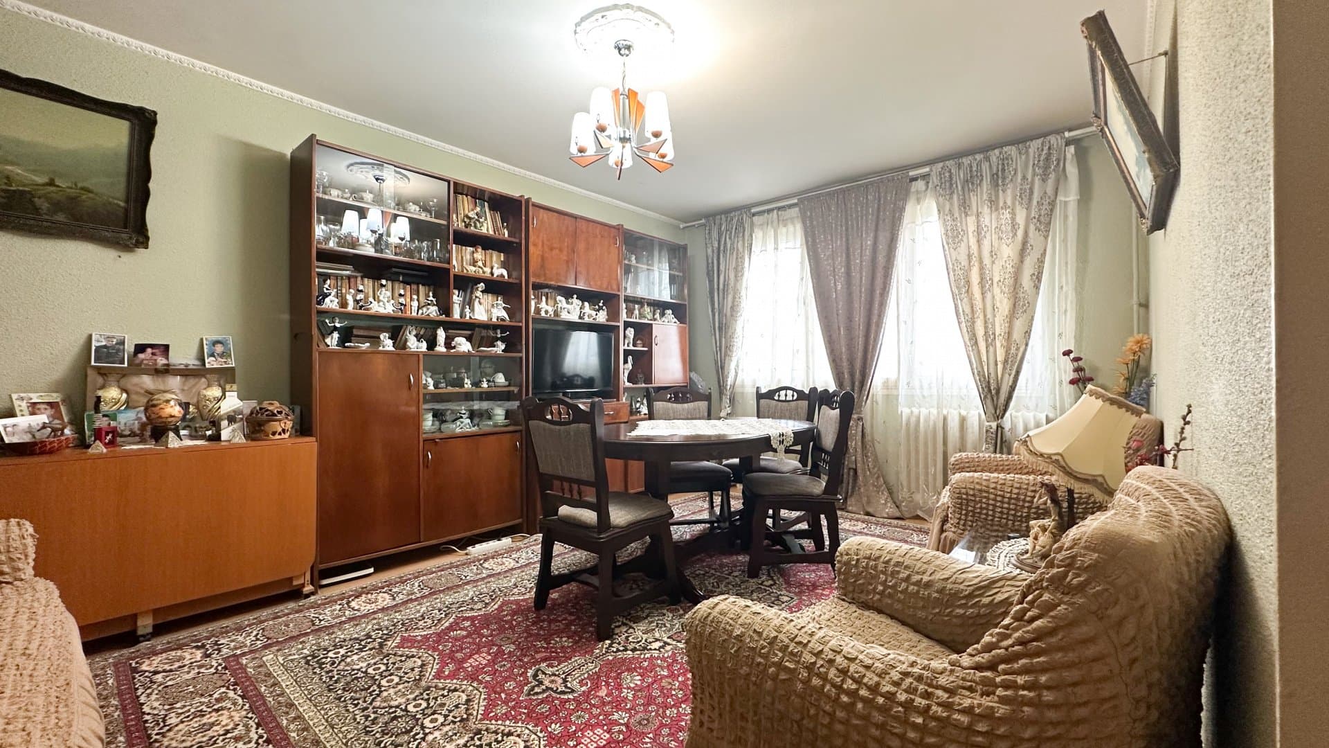 Apartamentul care te așteaptă să-l transformi în casa ta