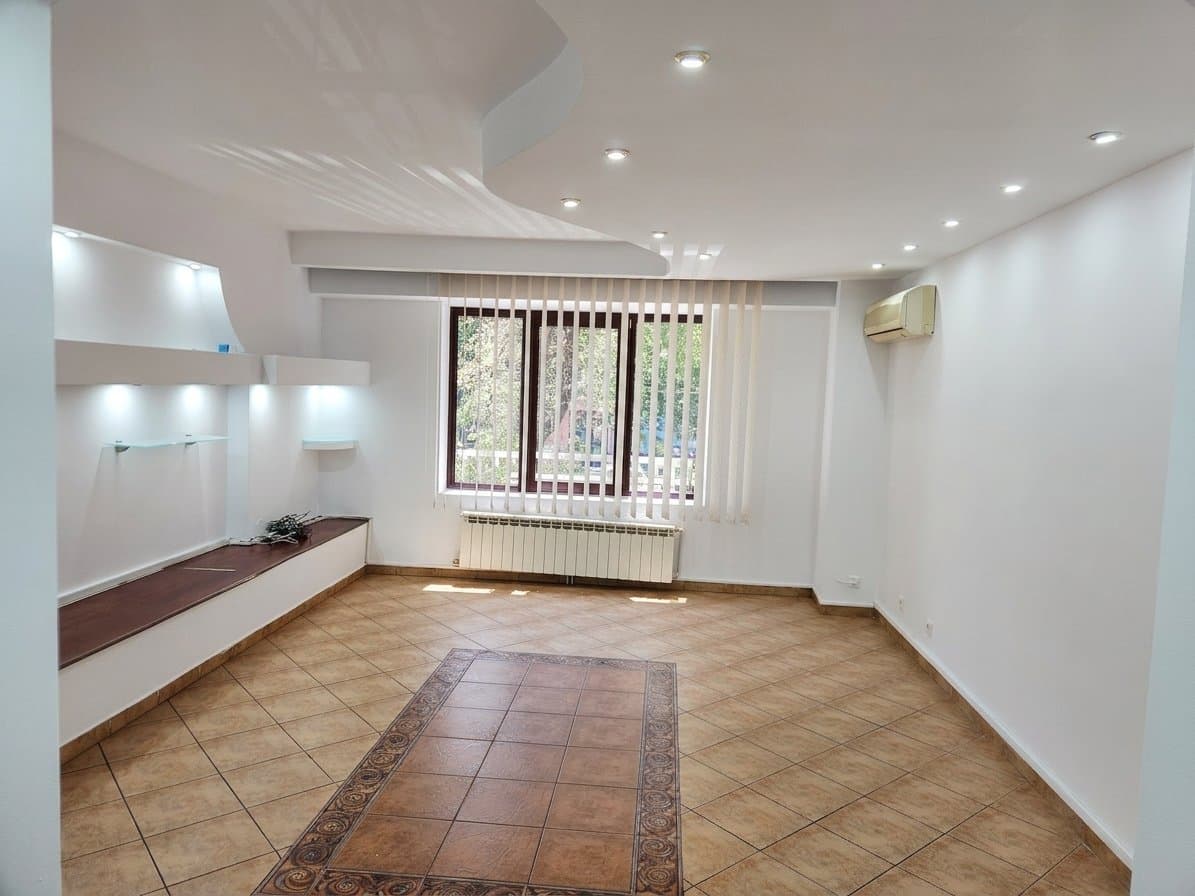 Apartament 3 camere decomandat pe Octavian Goga 23 bl. M106