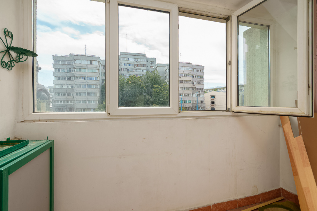 TITULESCU - METROU BASARAB, 2 CAMERE 55 MP, ETAJ 3!