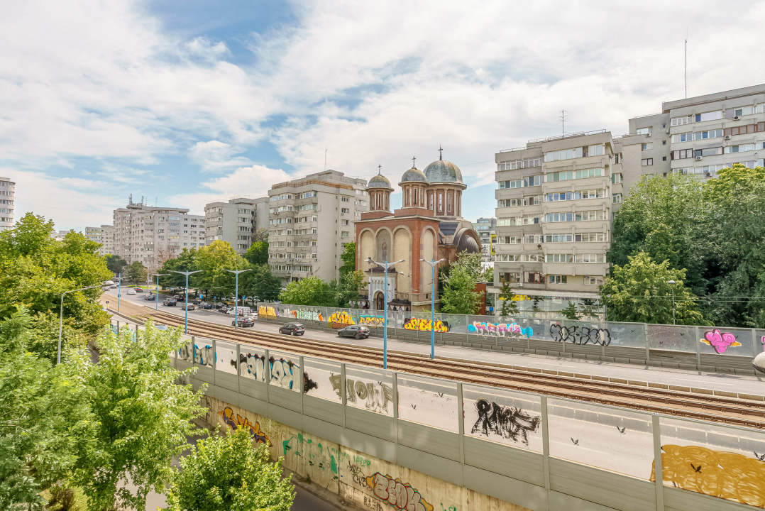 TITULESCU - METROU BASARAB, 2 CAMERE 55 MP, ETAJ 3!