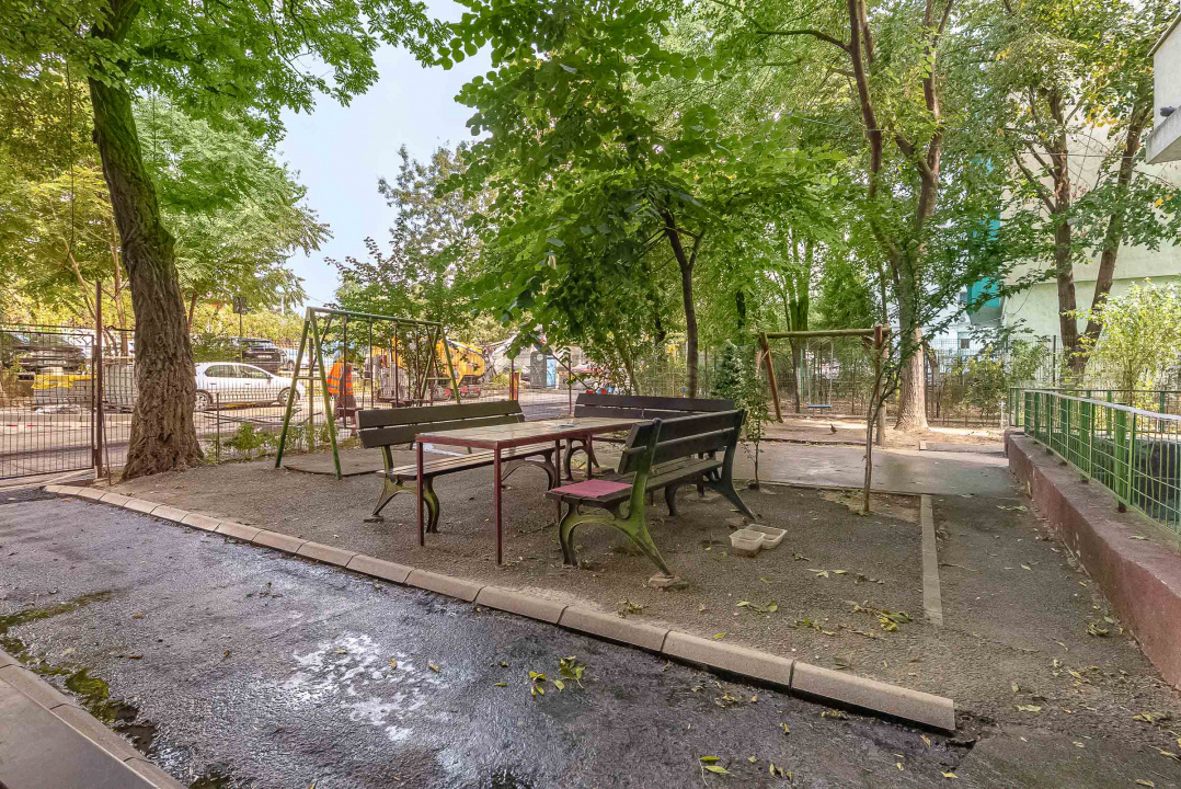 TITULESCU - METROU BASARAB, 2 CAMERE 55 MP, ETAJ 3!