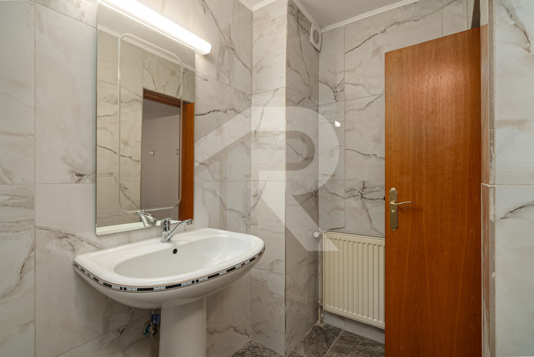 Casa de închiriat Str Justinian pretabilă birouri