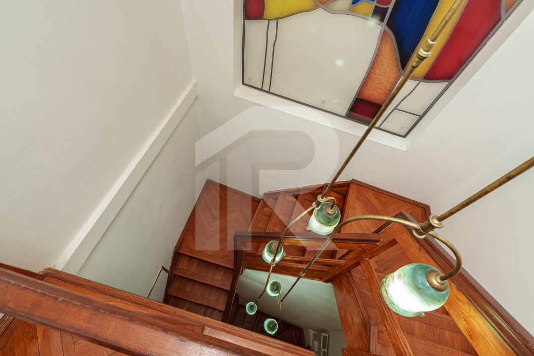 Casa de închiriat Str Justinian pretabilă birouri