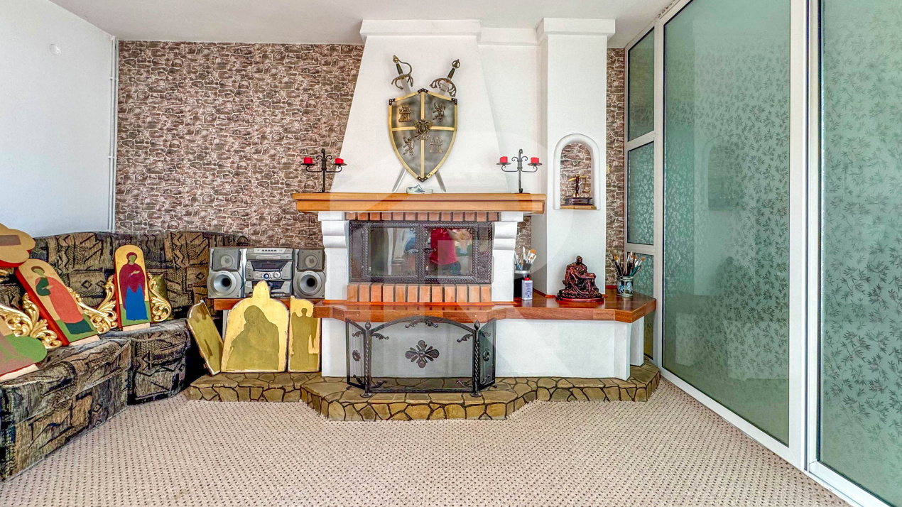 Casa | 356 mpc | Lot 1422 mp | Atelier de creatie | Locuinta/sediu | Baicoi