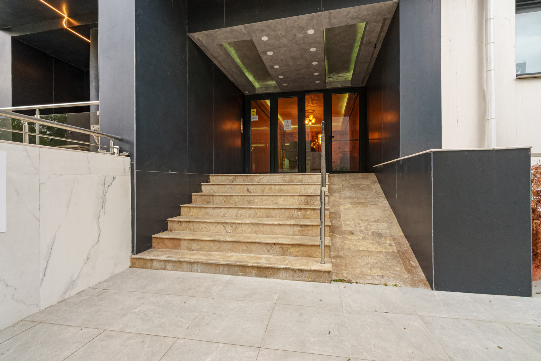  Șoseaua Nordului:  Herastrau  apartament 250mp cu parcare subterană 