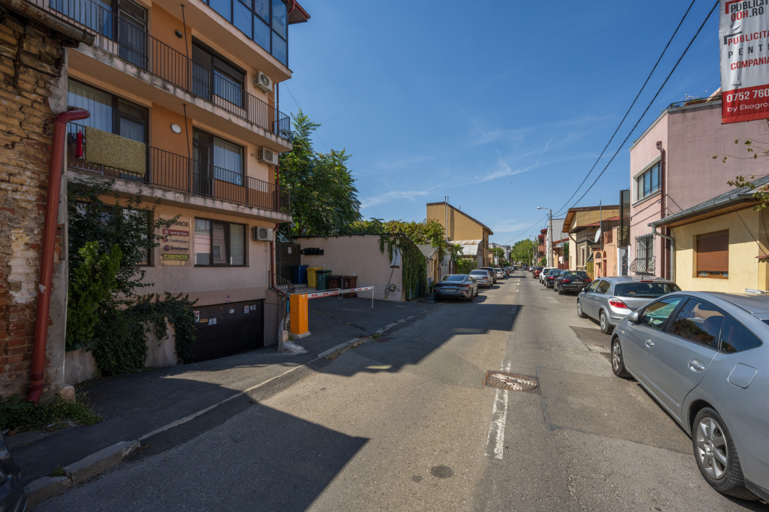 Primaria S1 - Apartament - loc de parcare suprateran - acces dublu 