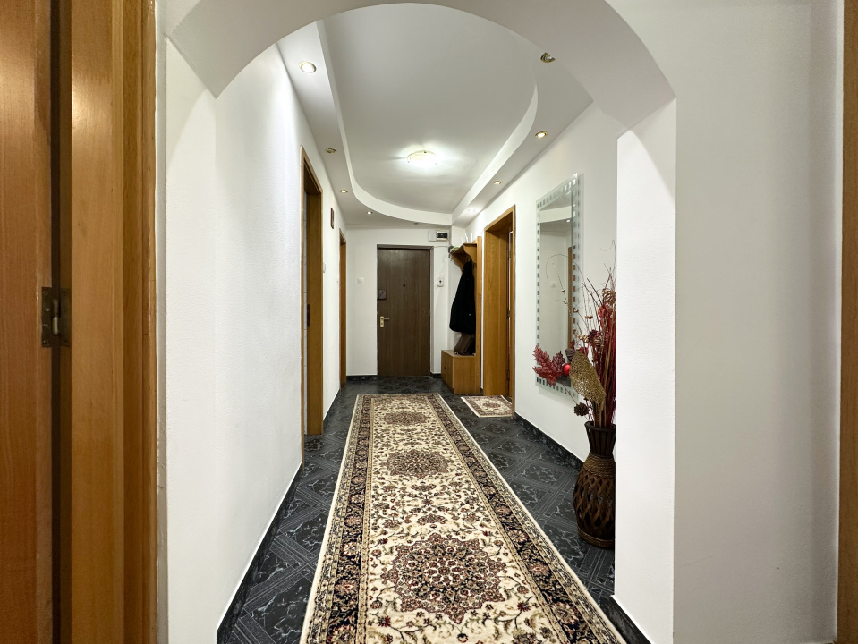 Prestanță în inima capitalei cu vedere la Dâmbovița, langa Metrou