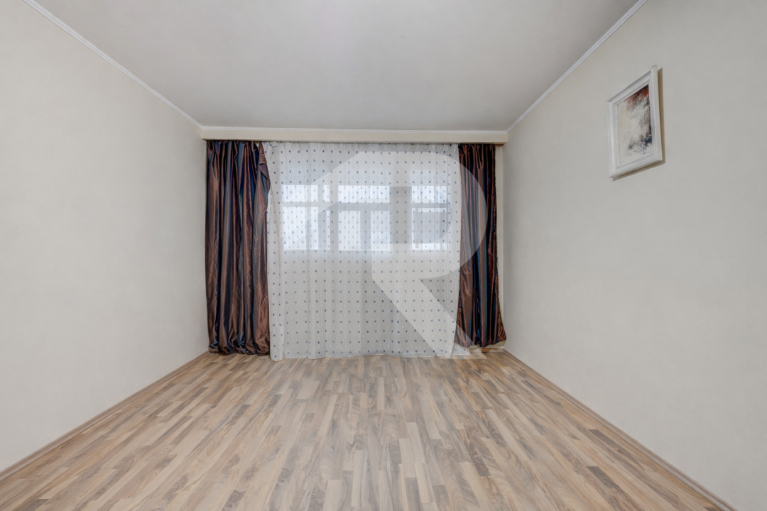 BERCENI – PIAȚA REȘIȚA – 3 CAMERE, 73 MP TOTAL, CENTRALA PROPRIE, LOC PARCARE!