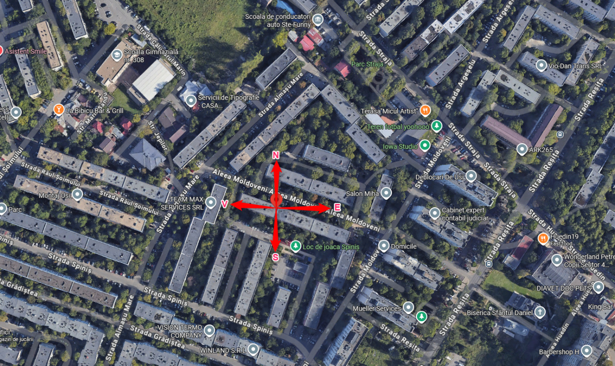 Apartamentul unde copilăria încă se poate trăi afară