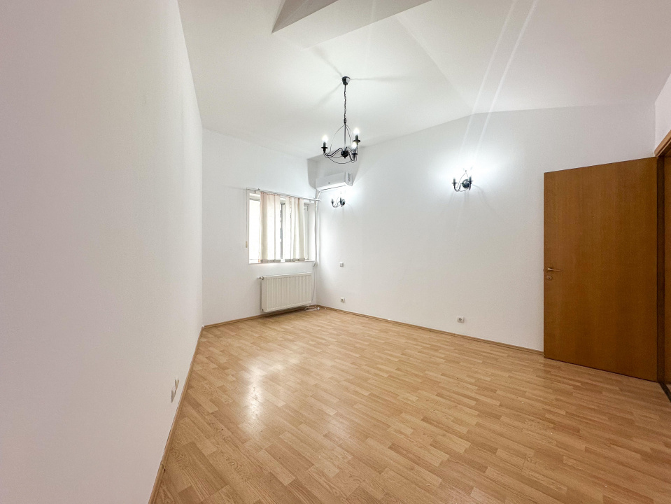 2 etaje, 160mp, centrala termica, scara interioara - Prestanta!