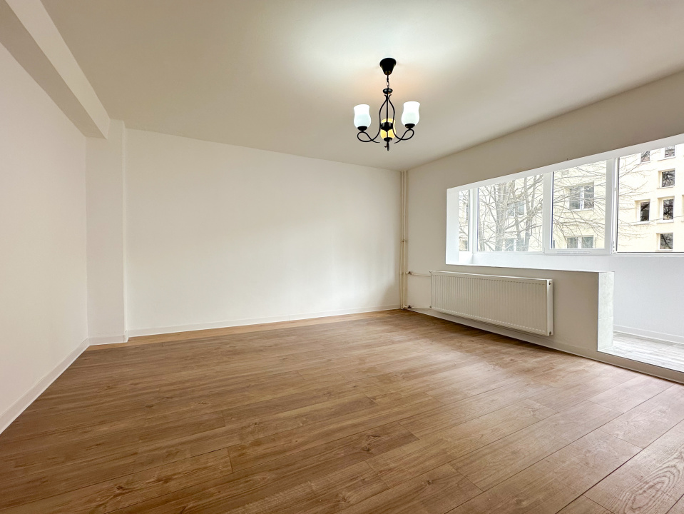 Lângă parc, renovat complet, gata să devină al tău. Totul nou!