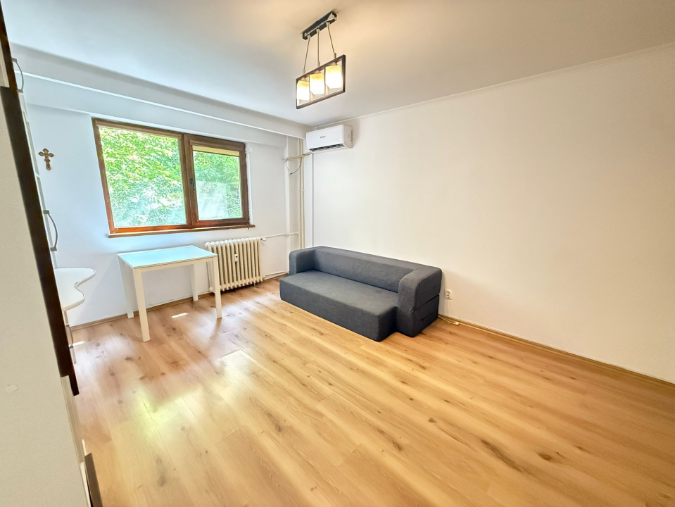 Apartament 2 Camere Teiul Doamnei Lacul Tei