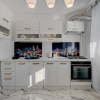 Apartament de 2 camere proaspăt renovat, 5 min metrou, prima închiriere!